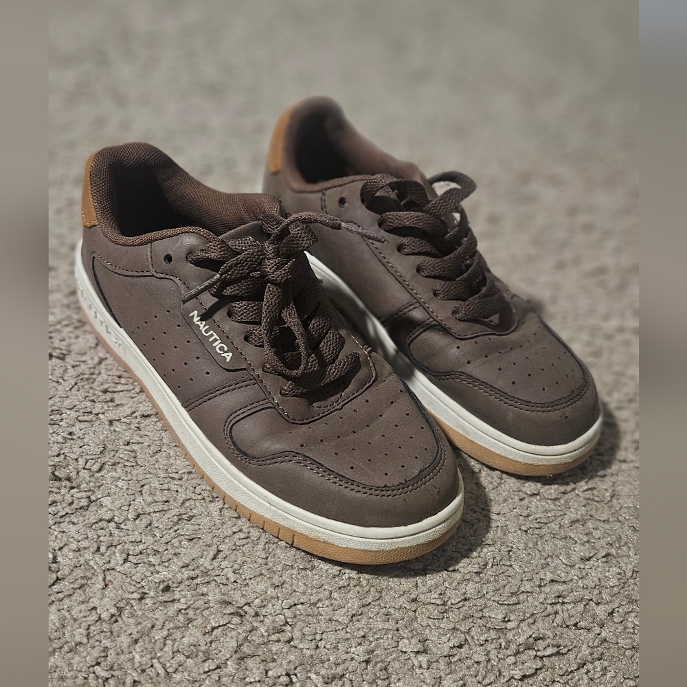 Nautica Kid's Brown Low-Top Sneakers